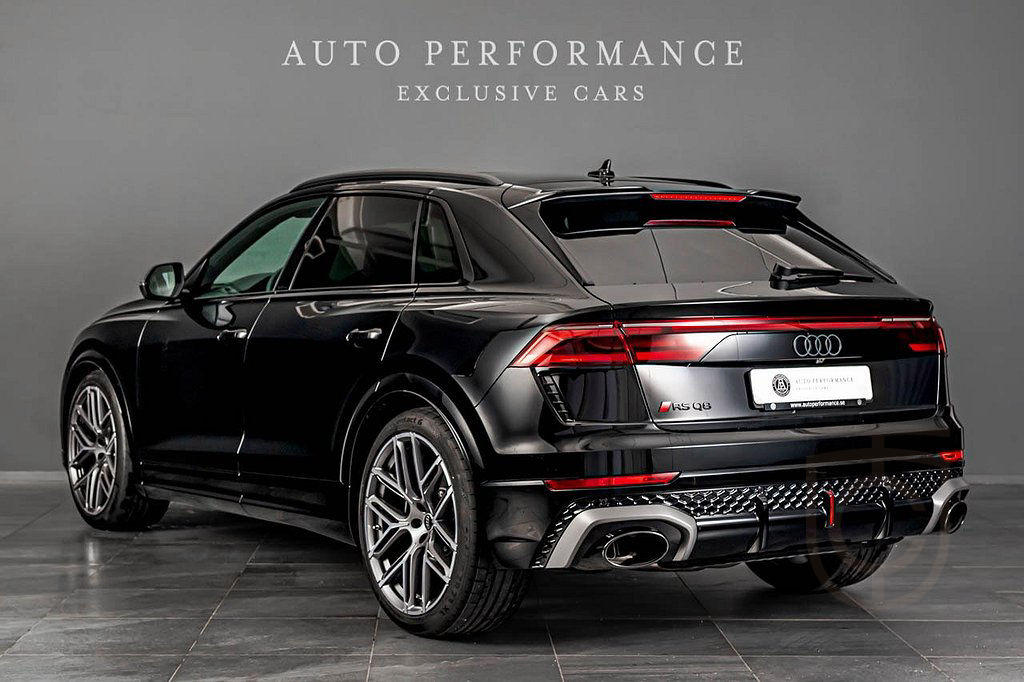 Audi RS Q8 Performance