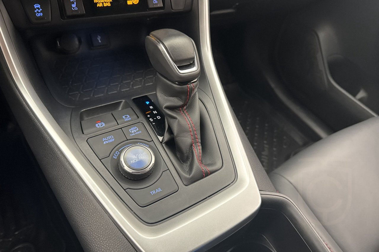 Suzuki Across Plug-in AWD