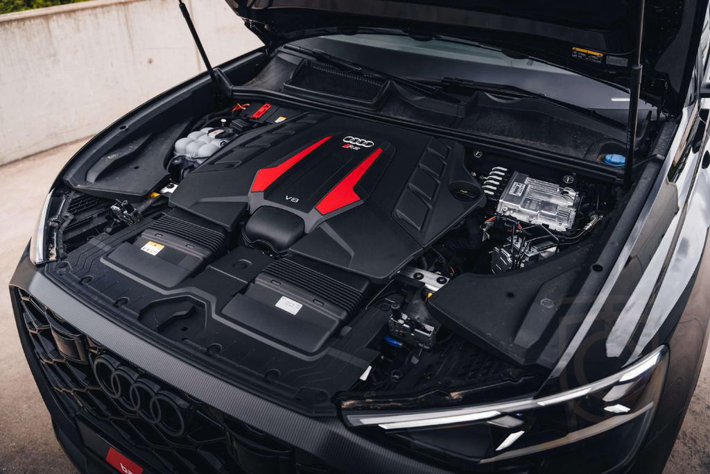 Audi RS Q8 Performance / New / Ceramic / Sunroof / Ma