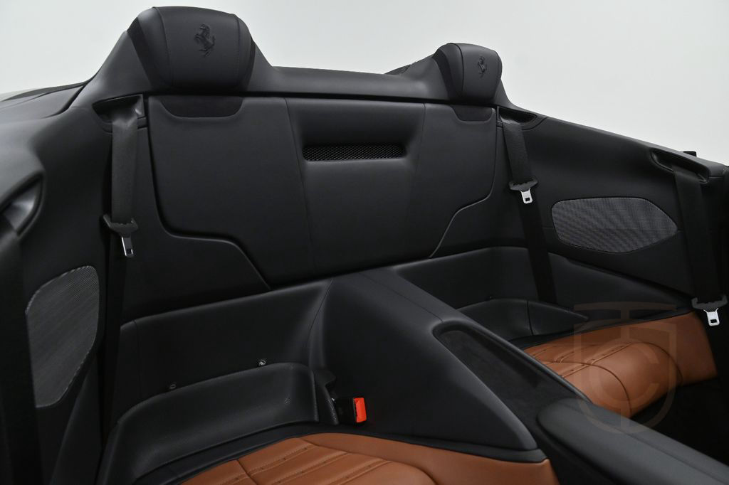 Ferrari Roma Spider