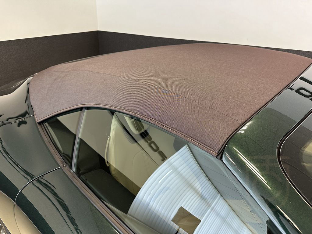 Ferrari Roma Spider Green/Beige Carbon 360° JBL