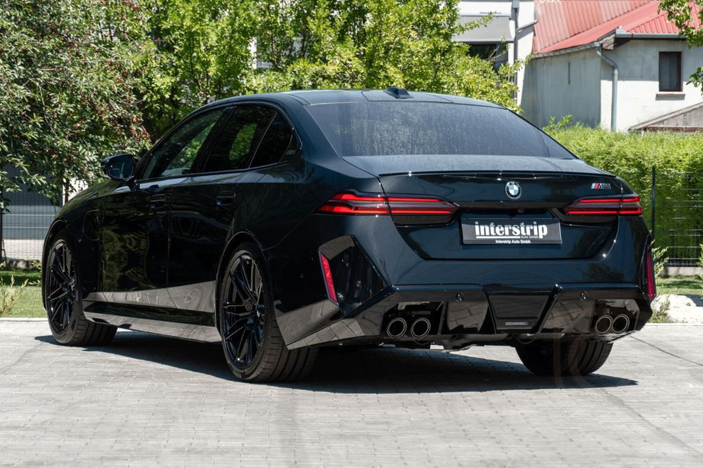 BMW M5 DR.ASS.PLUS.B&W.PARK.ASS.PRO.HUD.LED.360°