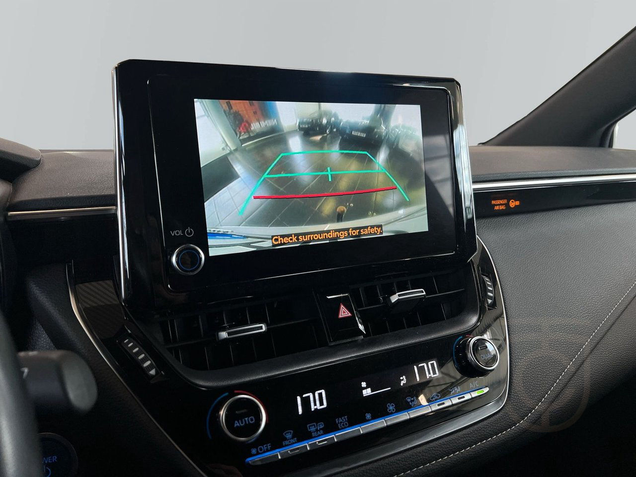 Toyota Corolla TREK Hybrid e-CVT Trek