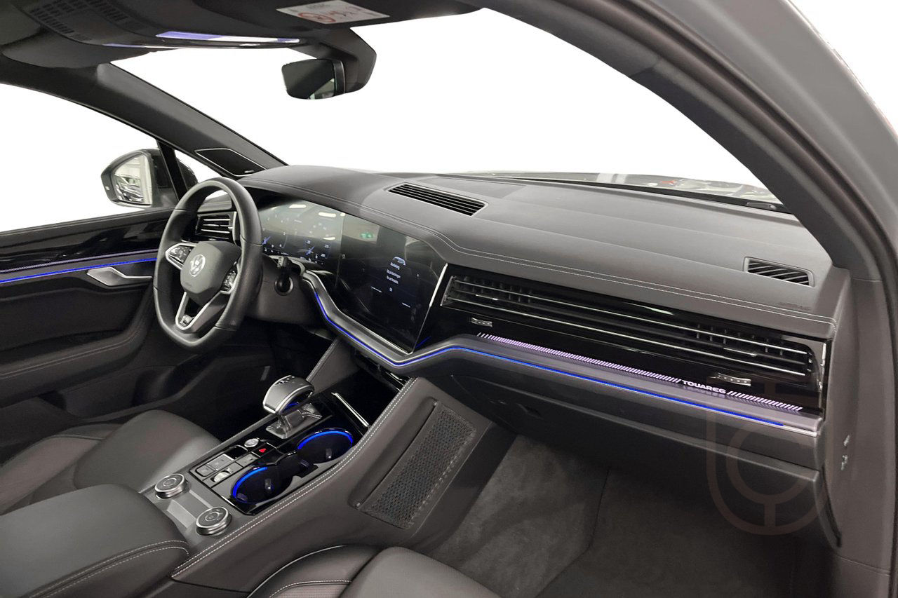 Volkswagen Touareg TDI 4M - R-Line Black Style,