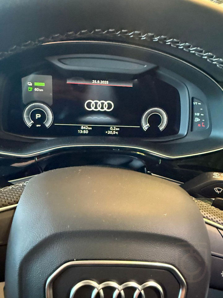 Audi Q8 60 TFSI e quattro TipTronic S Line