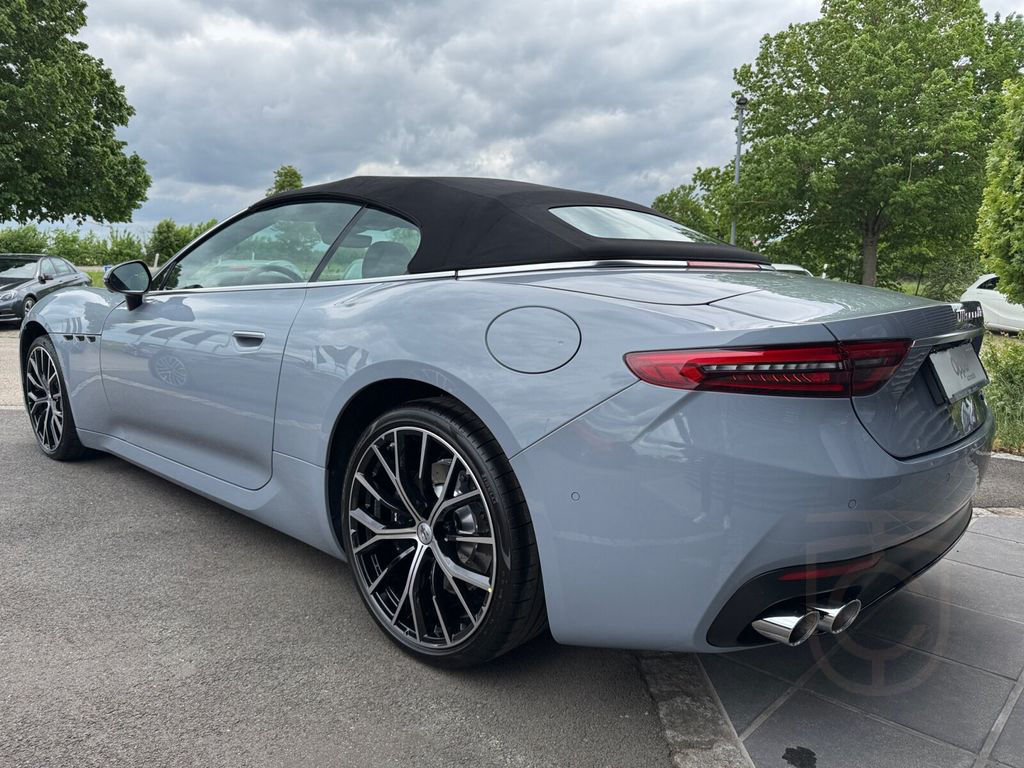 Maserati GranCabrio Modena MY25 +AIRSCARF+360°-KAM+CARBON