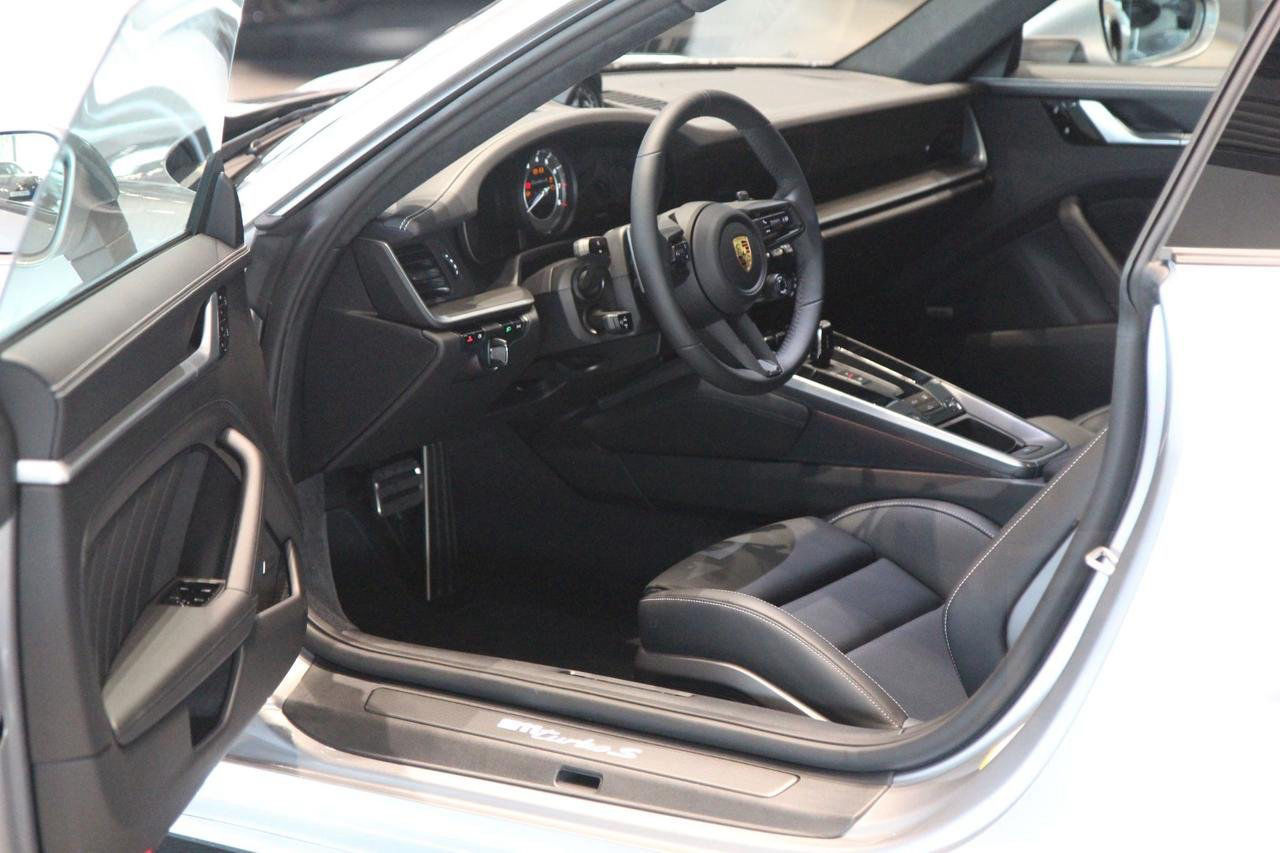 Porsche 911 992 Turbo S 650hk