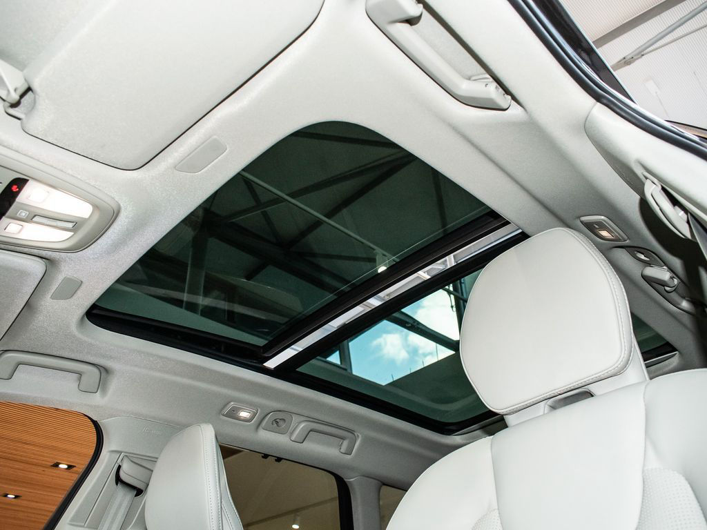 Volvo V90 Kombi B4 (Diesel) Mild-Hybrid Plus Bright