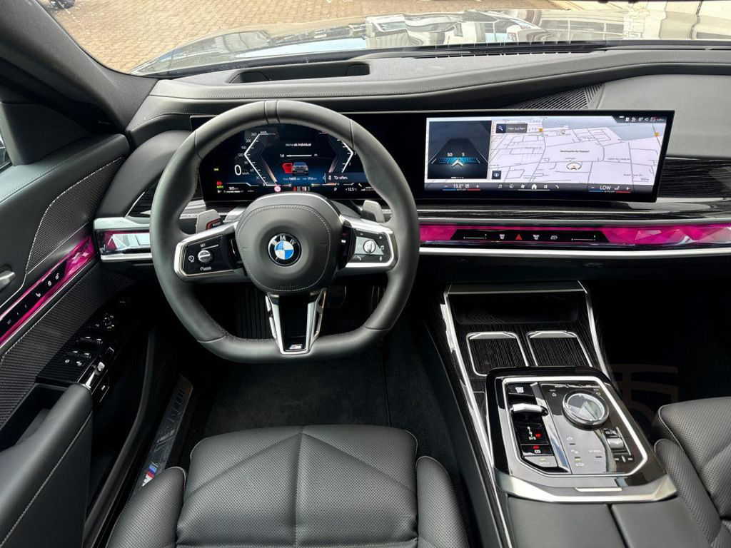BMW 740dA xDr M SPORT SkyL,StHzg,AHK,IconicG,Multisi