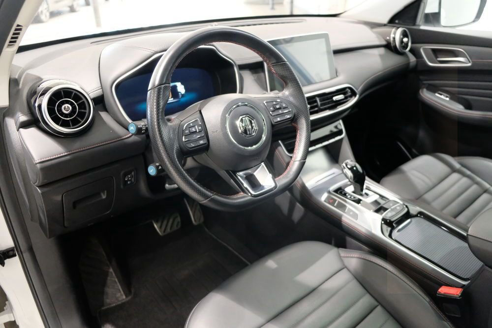 MG EHS LUXURY MY21