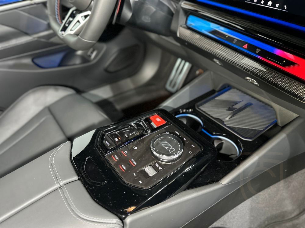 BMW M5 / Ultimate Paket/Keramik Brake/Carbon/stock