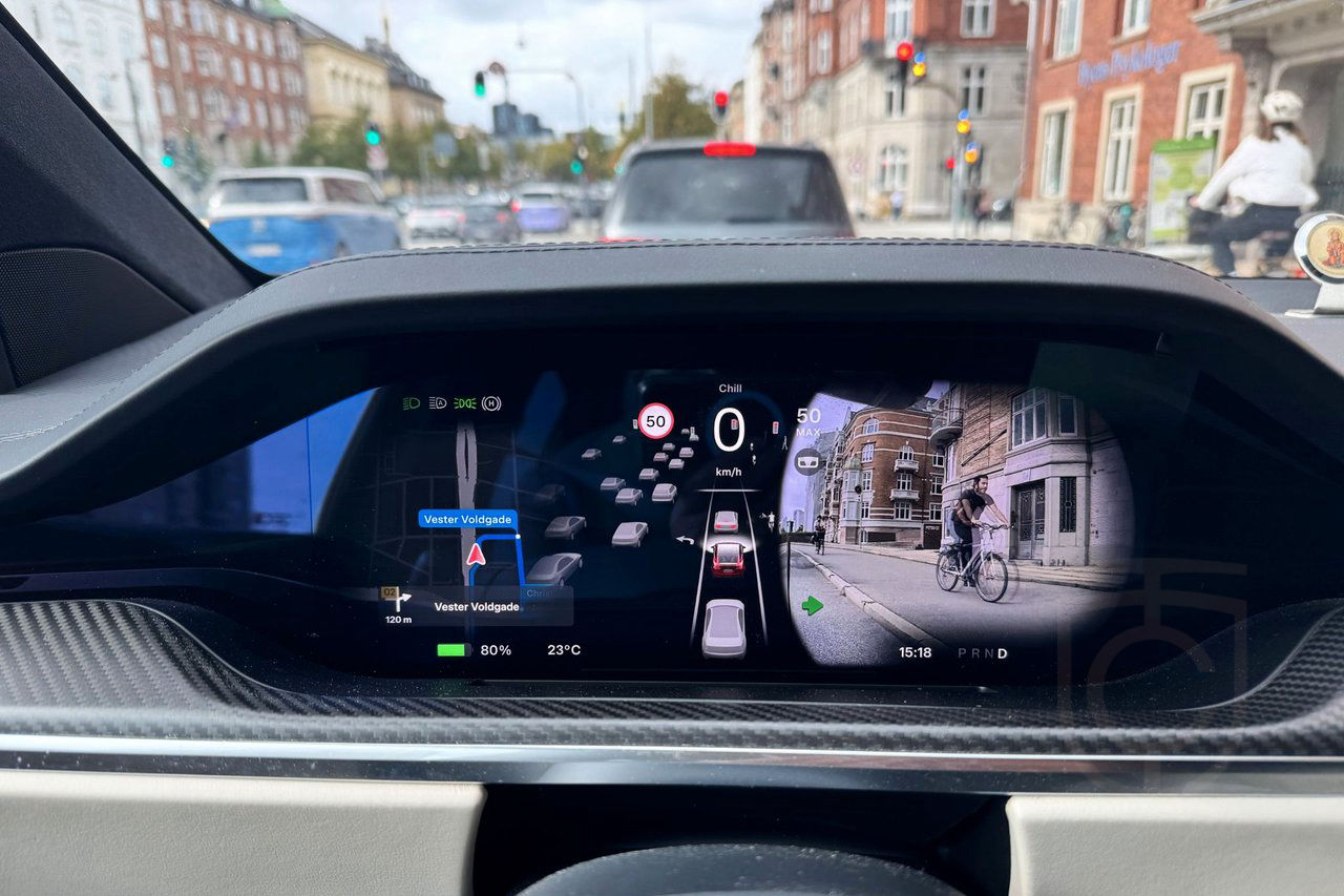 Tesla Model X PLAID