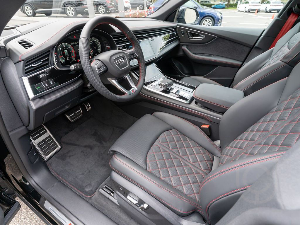 Audi Q8 Facelift 50 TDI quattro S line PANO LEDER AHK