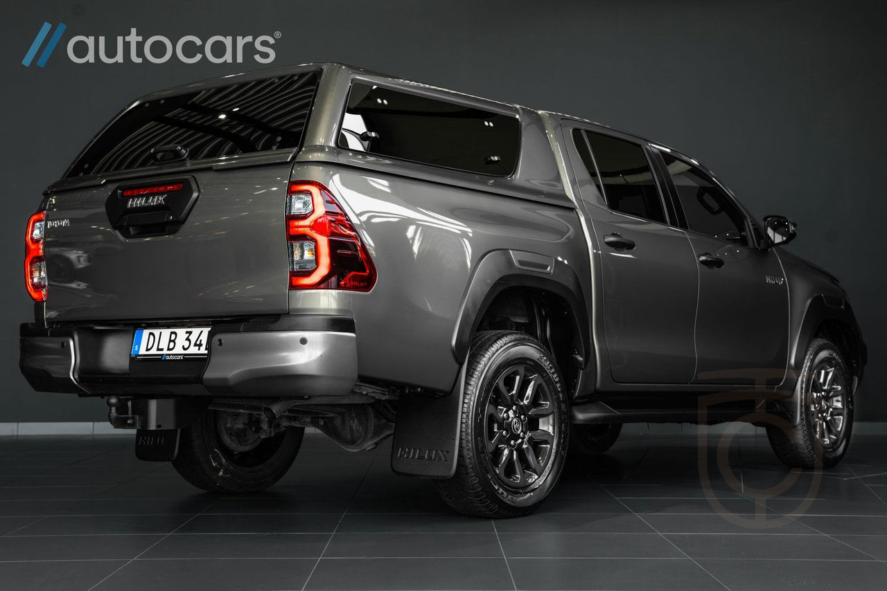 Toyota Hilux 2.8 4WD Invincible