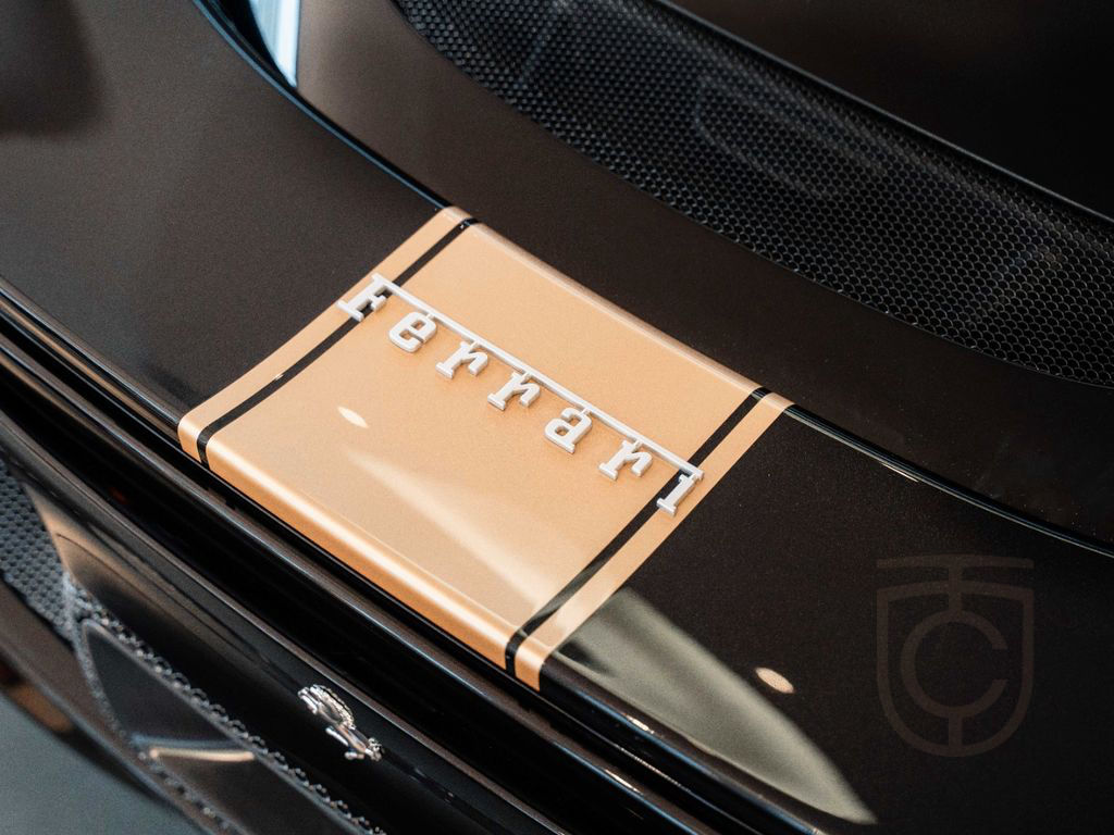 Ferrari 296 GTS Atelier*Lift*Carbon*Lackierte-Nummern