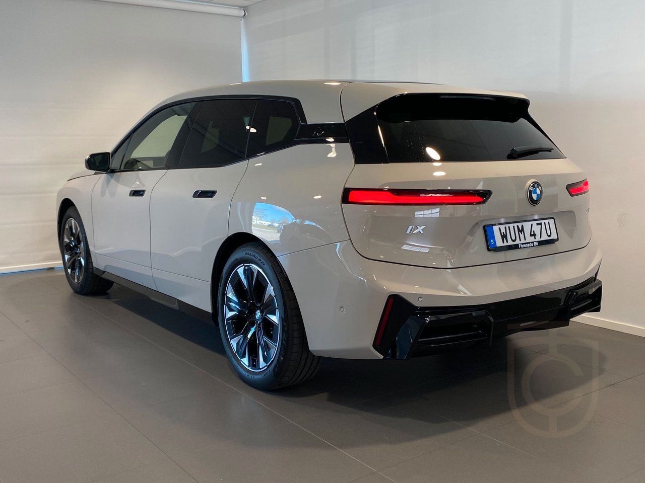 BMW iX xDrive60 Fully Charged M-Sport Edition H