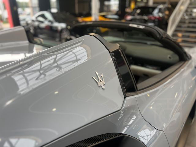 Maserati MC20 cielo LIFT | CARBON | Maserati-Köln