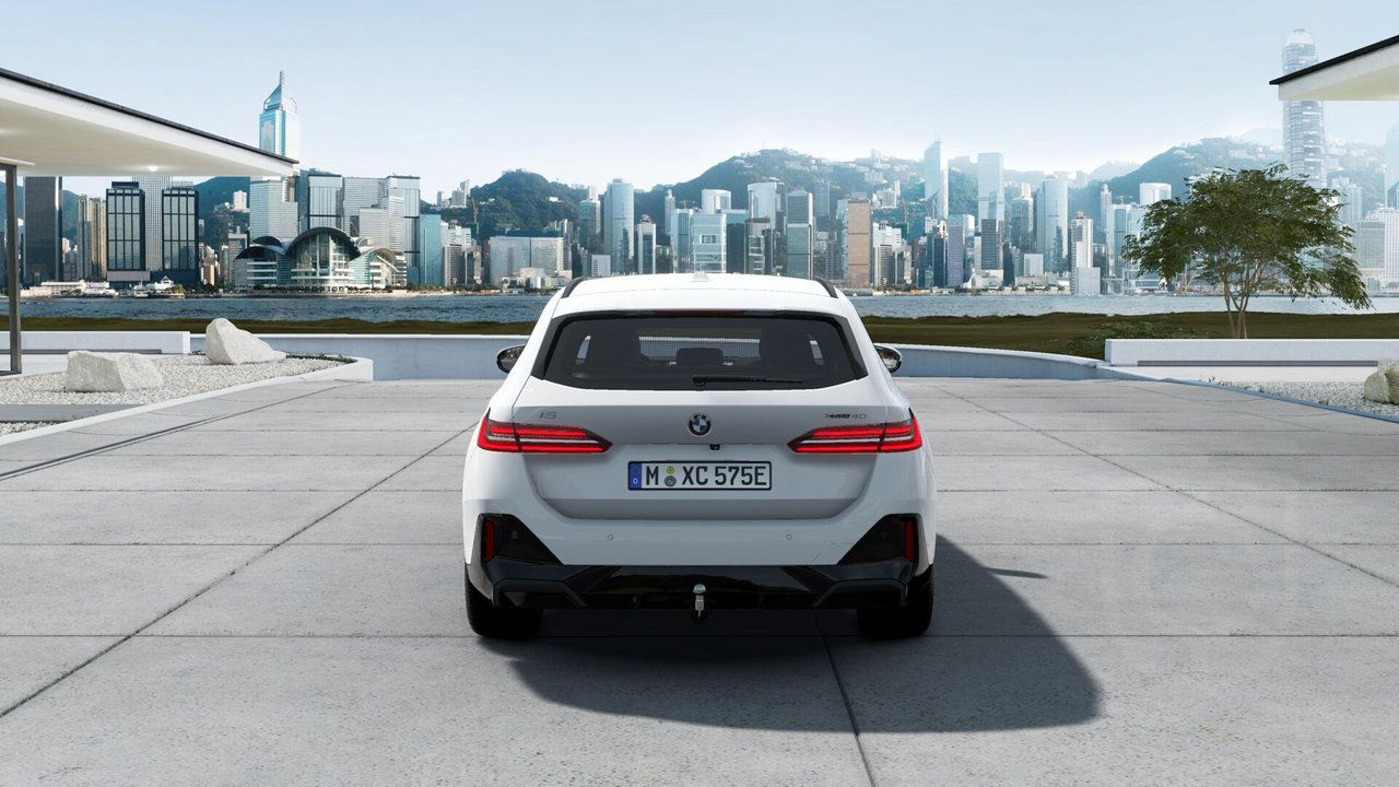 BMW i5 xDrive40 Touring M Sport Business Ed