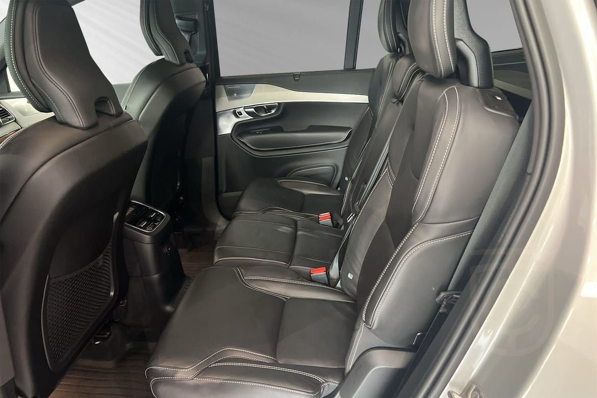 Volvo XC90 7-seater T8 Ultra Dark Edi