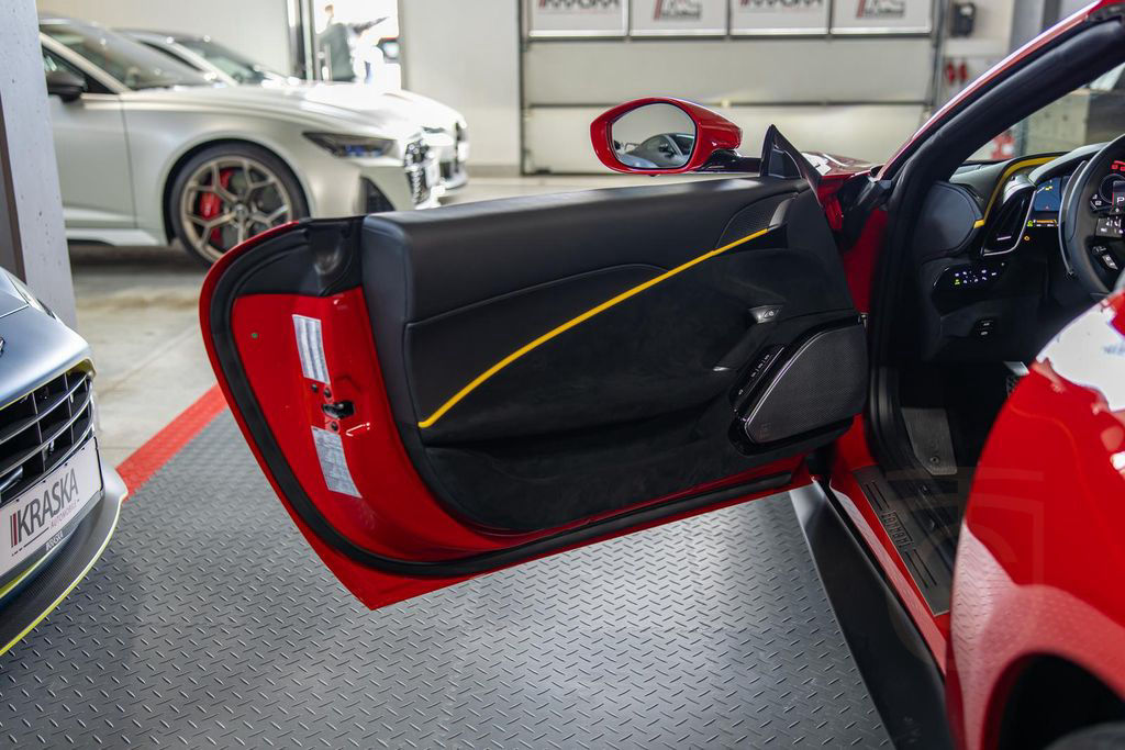Ferrari Roma Spider AFS3 360° HIFI-Sound Daytona-Seats