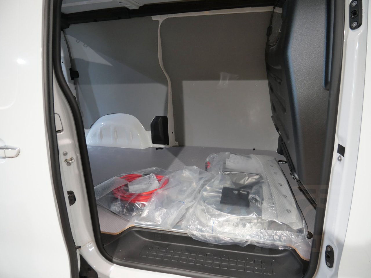 Peugeot e-Expert PRO+ L2