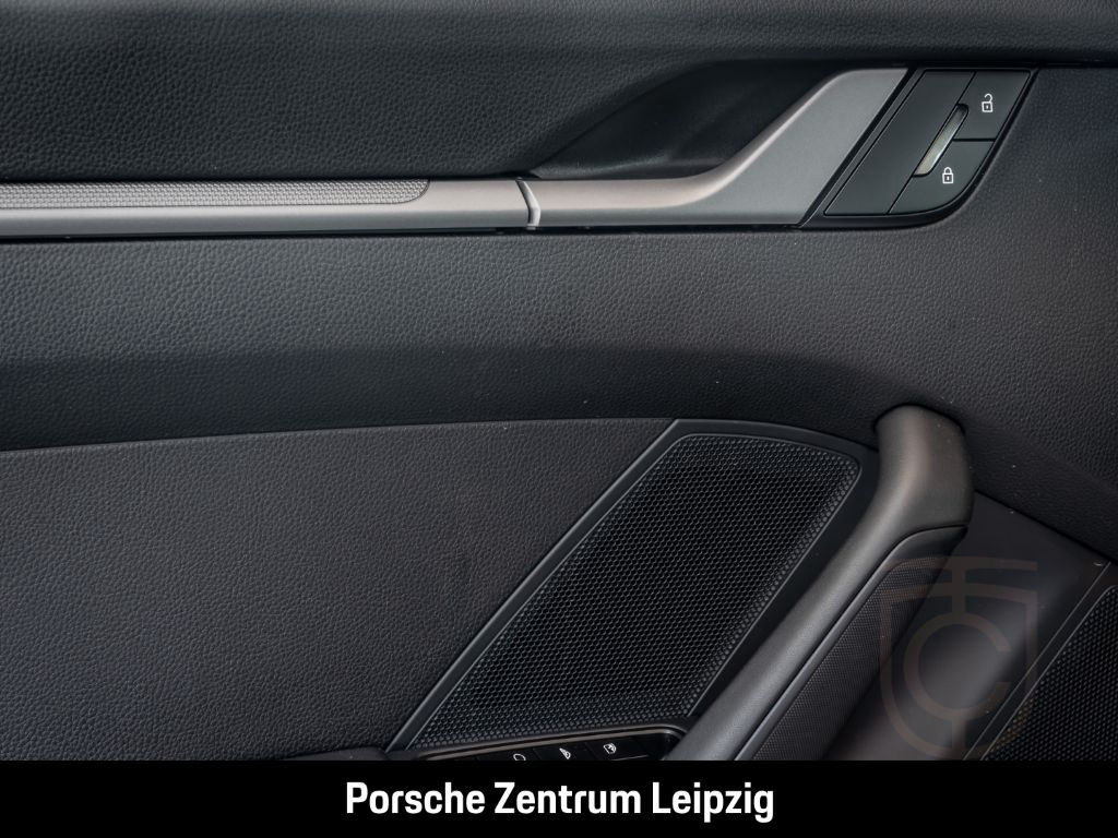 Porsche 992 911 Carrera Cabriolet Matrix Spur BOSE Rückf