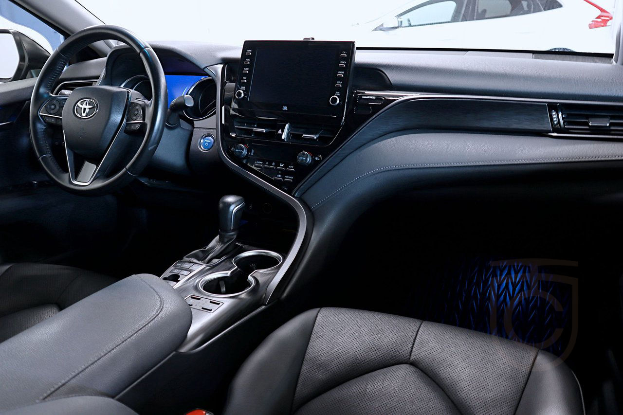 Toyota Camry Hybrid CVT Executive