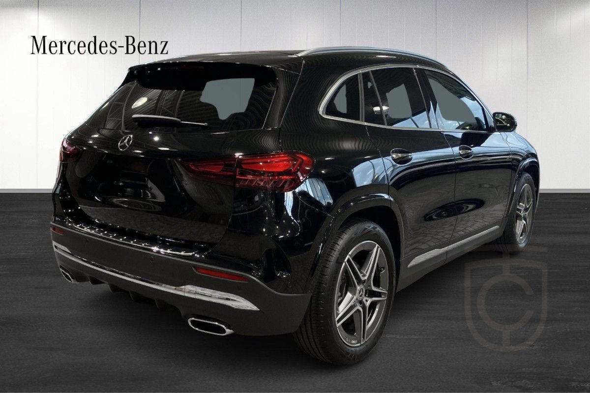 Mercedes-Benz GLA 200 AMG-Line Premium