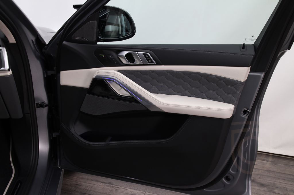 BMW X6 M Competition H&K Keyless Massage Soft-Close