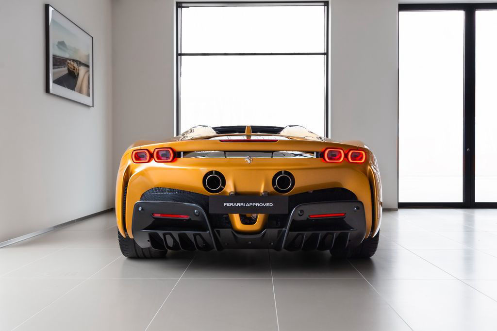 Ferrari SF90 Spider - Giallo Montecarlo