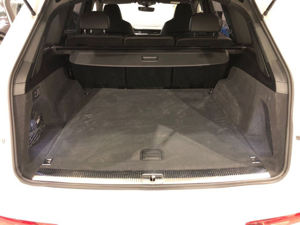 Audi SQ7 TFSI competition plus HuD LASER PANO S-SITZE