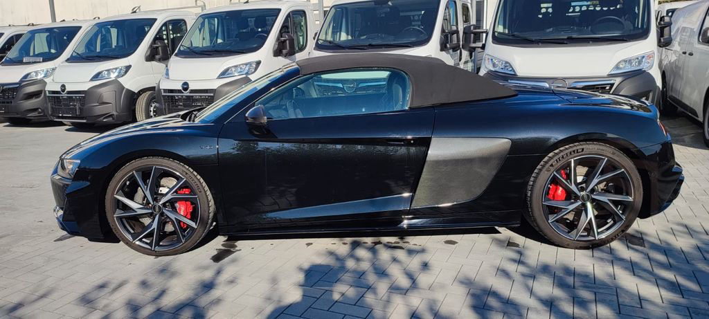 Audi R8 Spyder 5.2 FSI RWD performance
