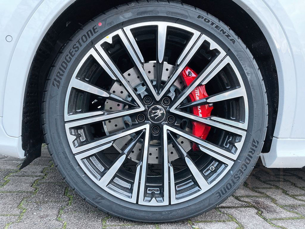 Maserati Grecale Trofeo AWD MJ 23 ACC HUD LED SD