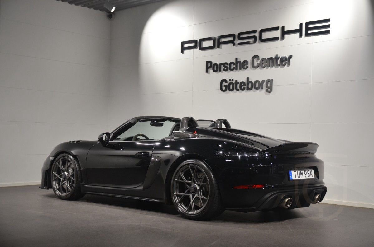 Porsche 718 Spyder RS