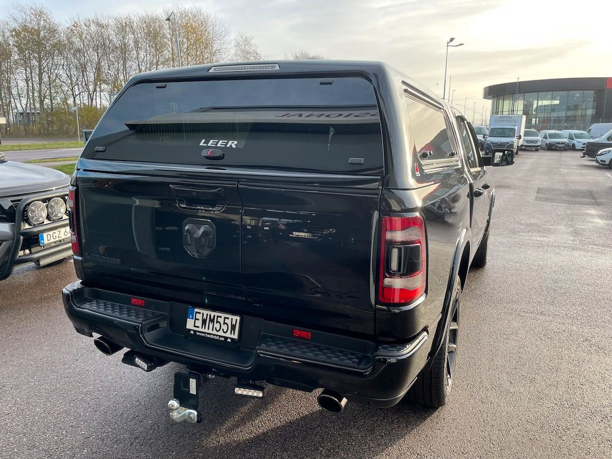 Dodge RAM 1500 Laramie Work Night Edition