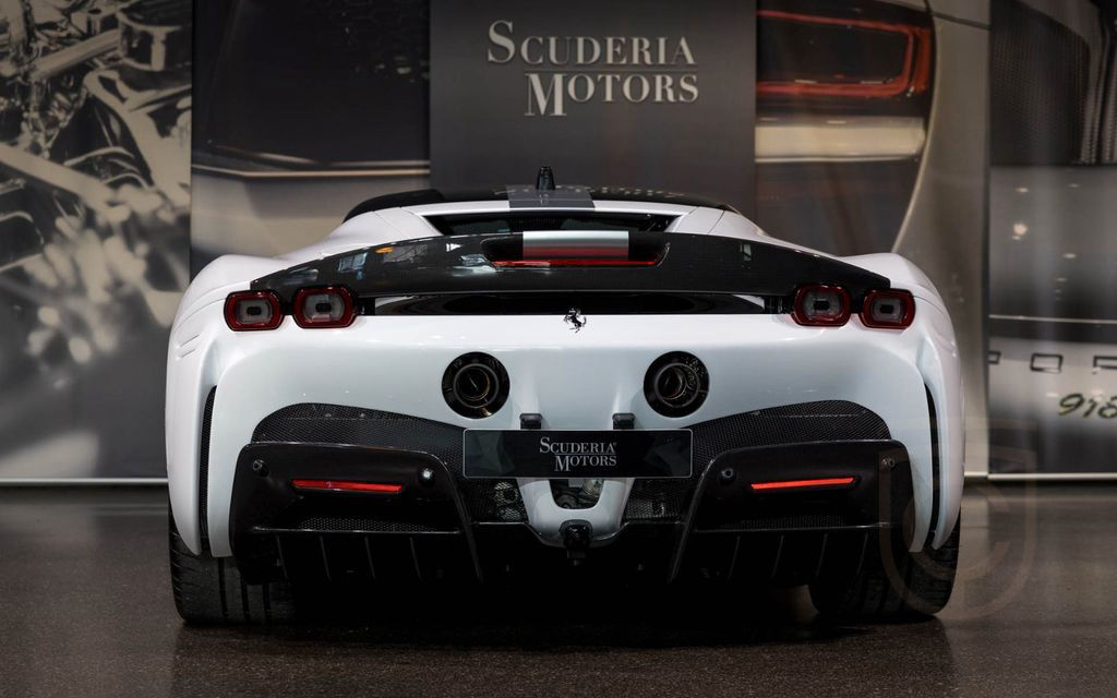 Ferrari SF90 STRADALE | ASSETTO FIORANO| FULL CARBON