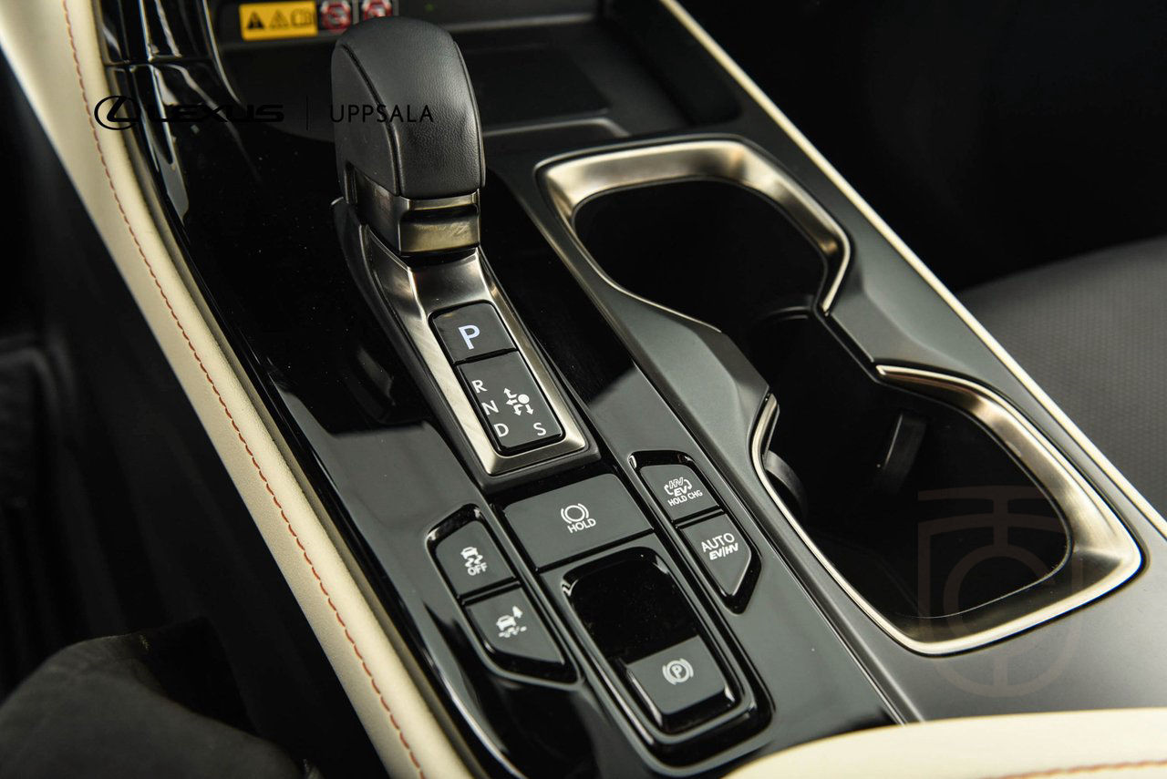 Lexus NX 450h+ Business Plus Plug-In
