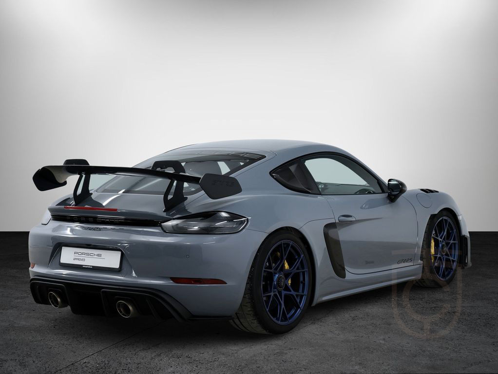 Porsche 718 Cayman GT4 RS