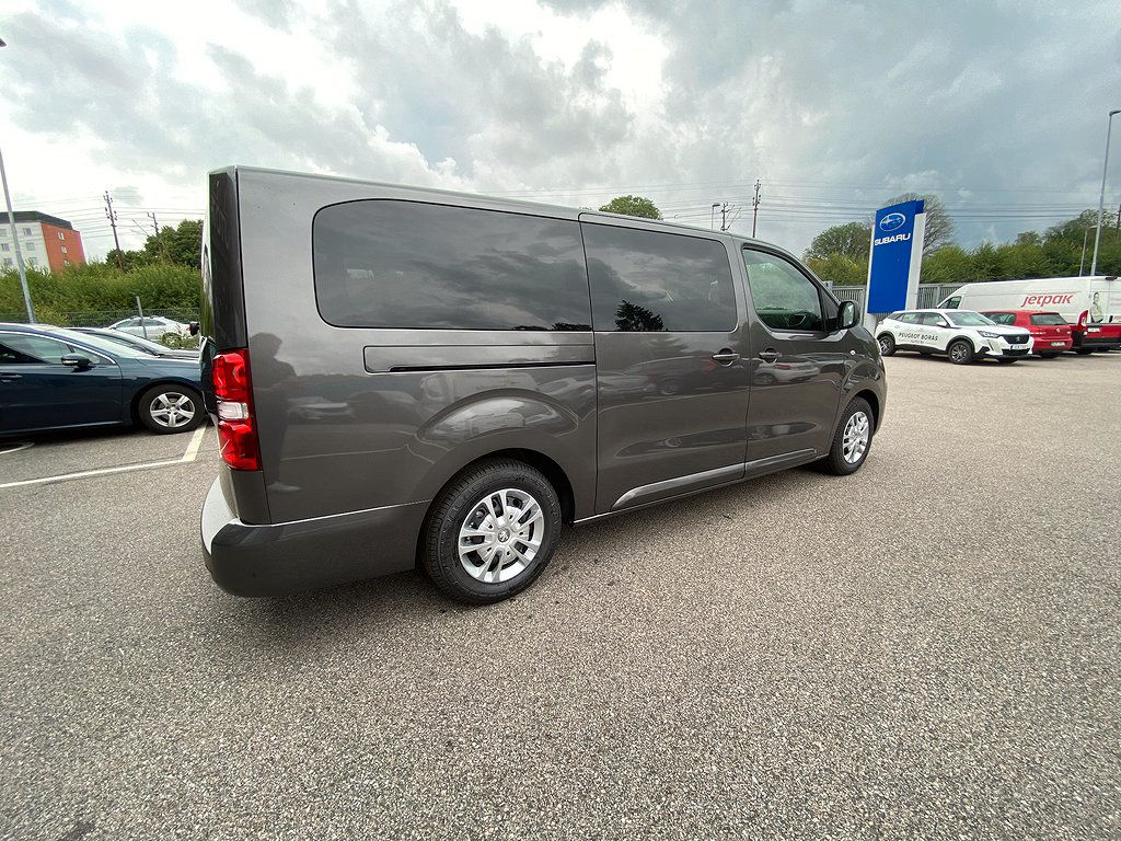 Peugeot Traveller Electric 75kWh | 9-sits