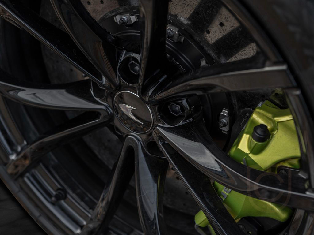 McLaren Artura - Vision | Carbon | Sports Exhaust