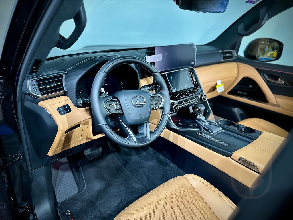 Lexus LX 600 Luxury MY24/Rear TV/In Stock/full options