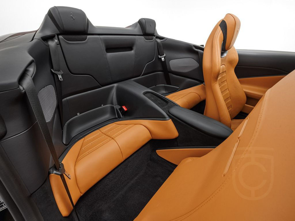 Ferrari Roma Spider