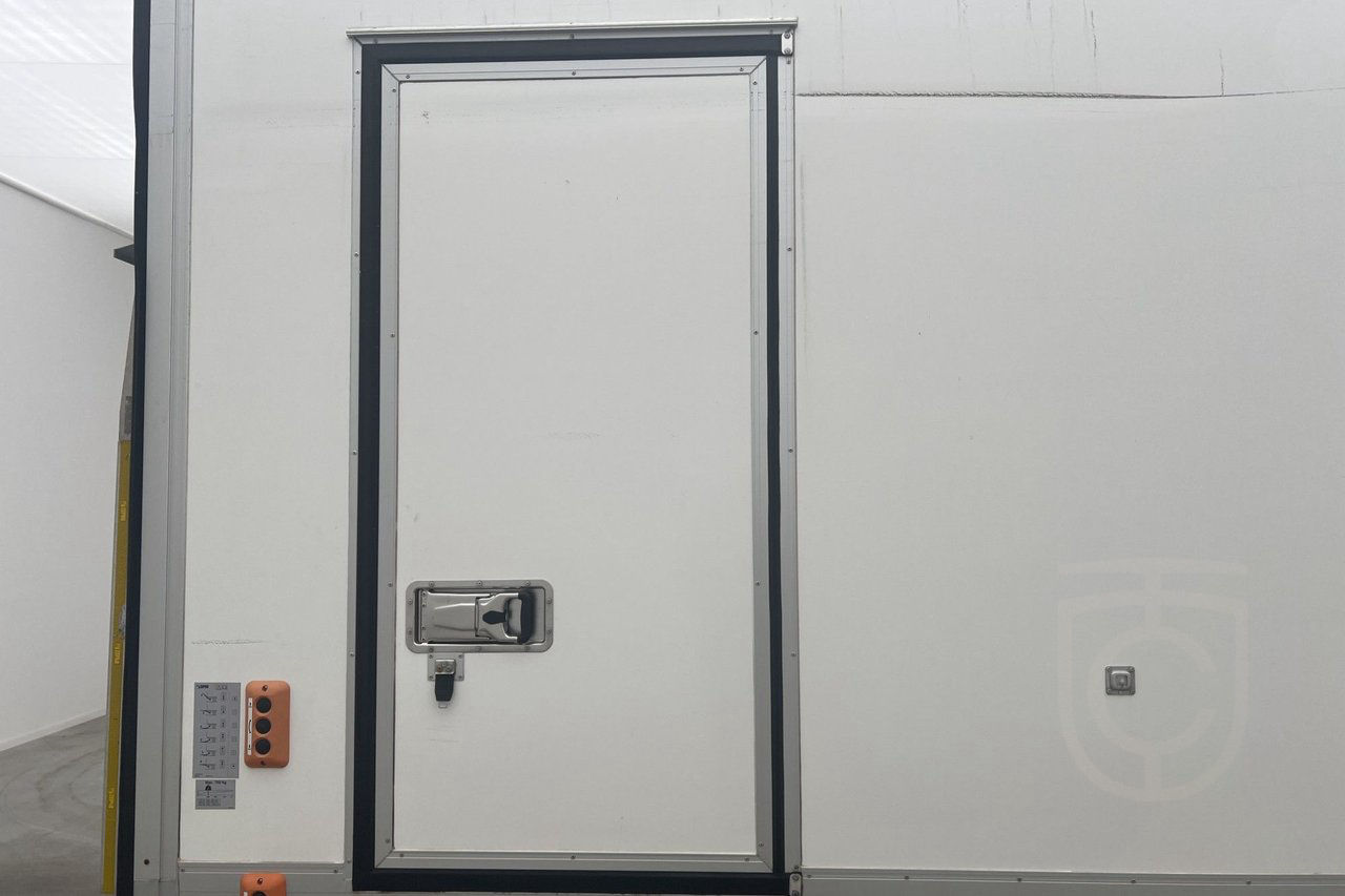 Mercedes-Benz Sprinter 317