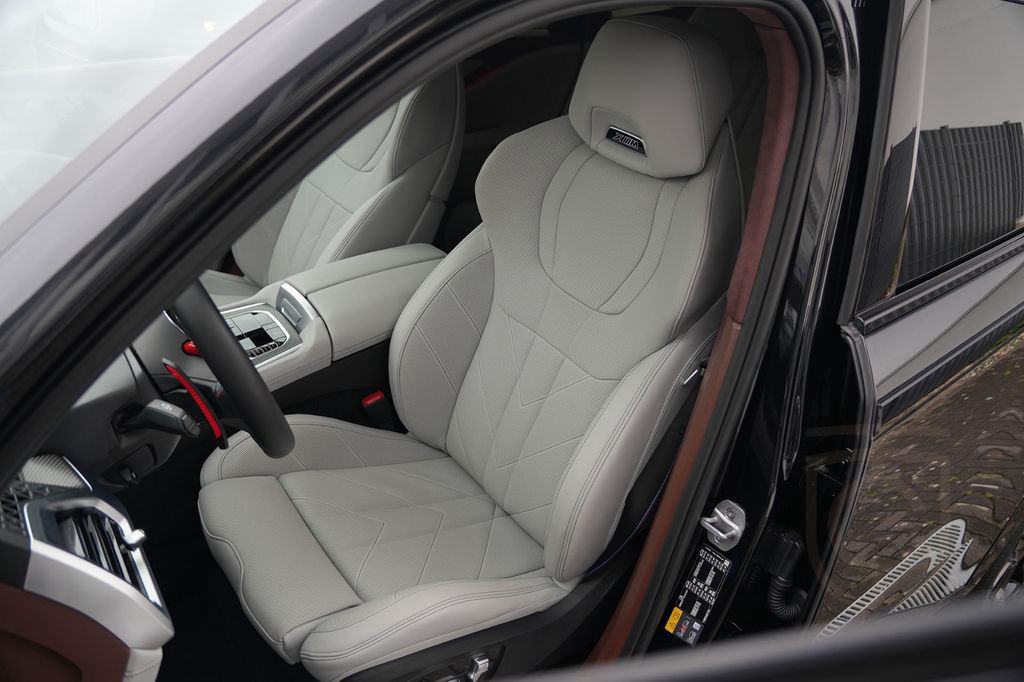 BMW XM BLACK EDITION-ACC-AHK-23M-LEDER SILVERSTONE