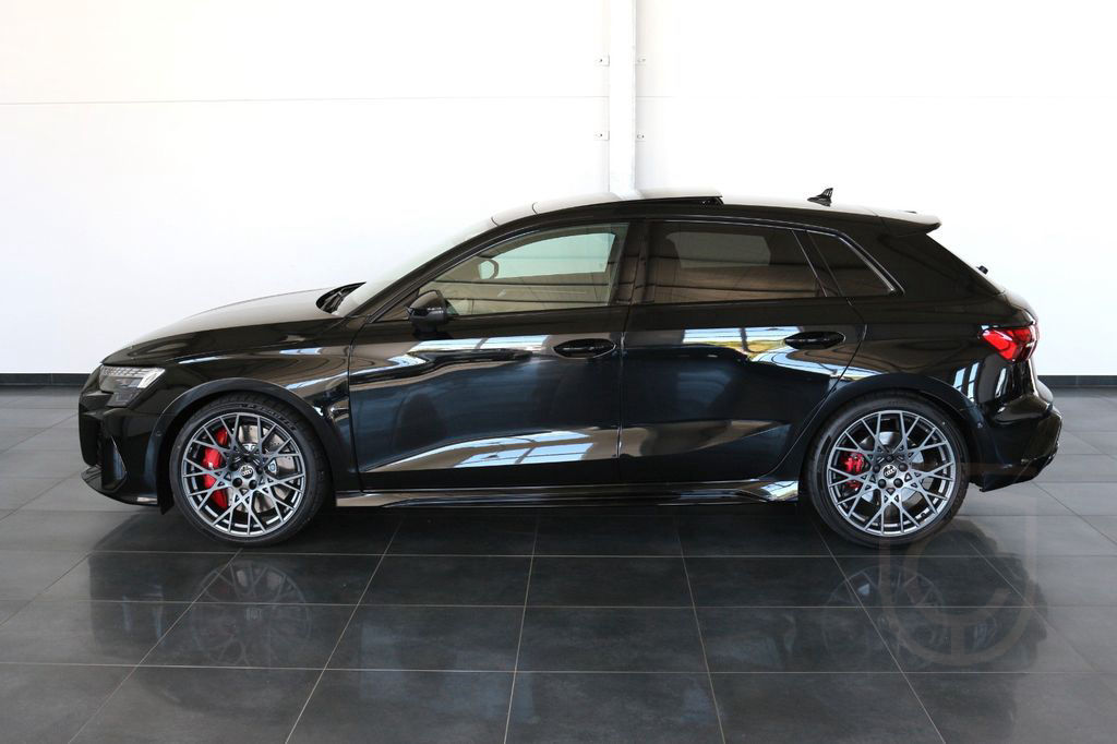 Audi RS3 Sportback/Pano/Matrix/Sportabg/Sonos/Schale