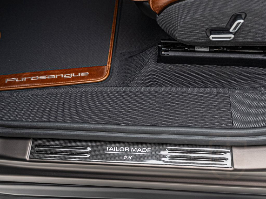 Ferrari Purosangue Tailor Made*Carbon*Massage Seats