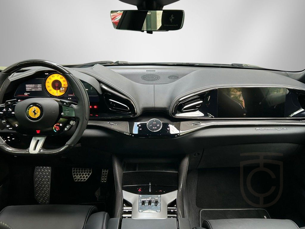Ferrari Purosangue / Carbon / Glasdach / LED