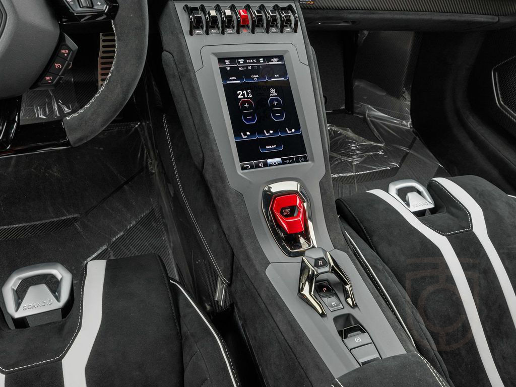 Lamborghini Huracán STO
