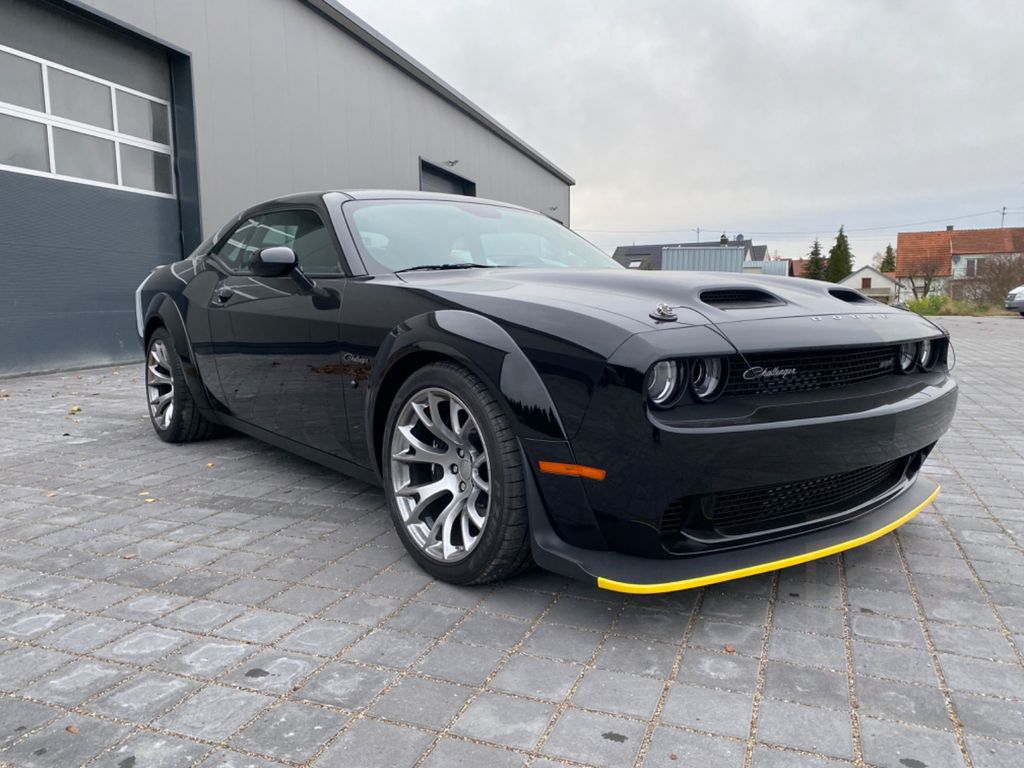Dodge Challenger SRT Hellcat Redeye Wide Black Ghost