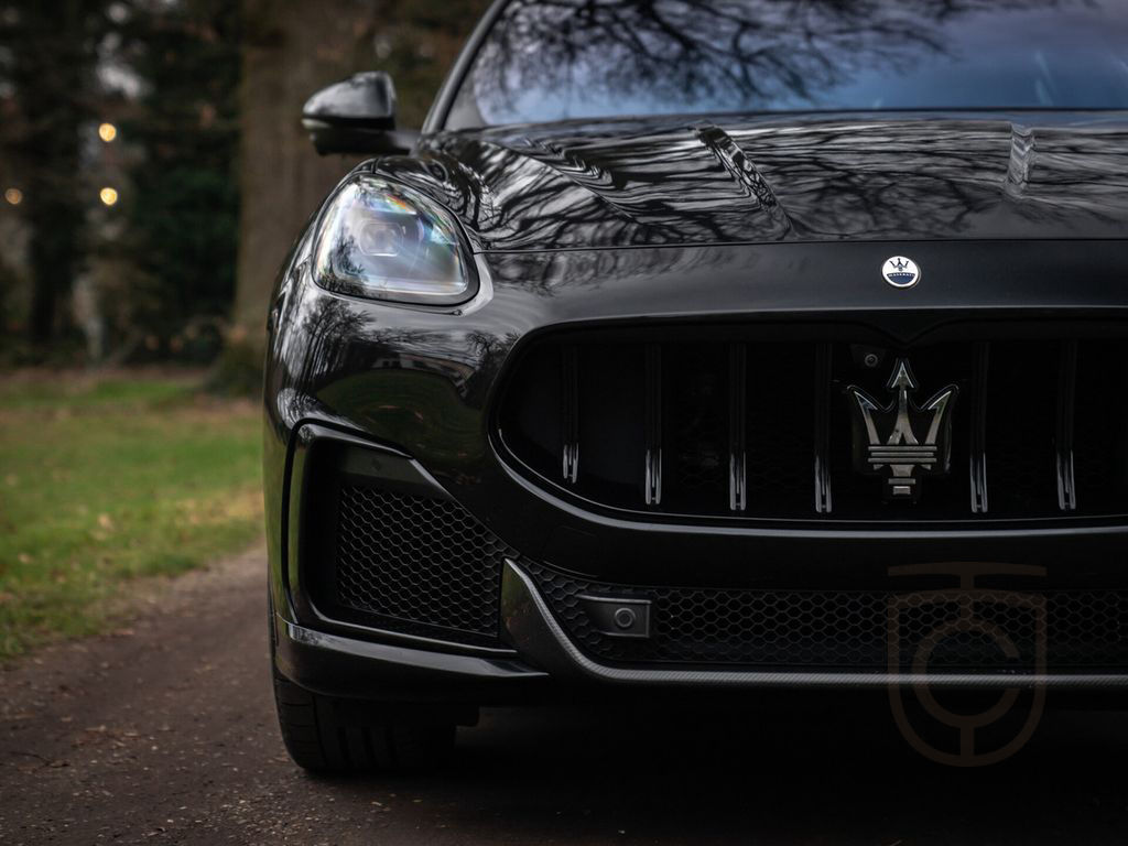 Maserati Grecale 3.0 V6 Trofeo 530pk | Sonus Faber | pano